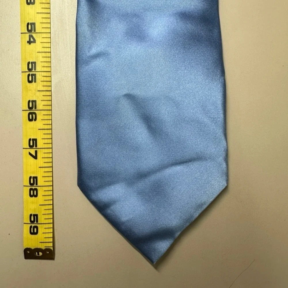 Donald J Trump Signature Collection Silk Tie Solid Light Blue Gold Crest Logo